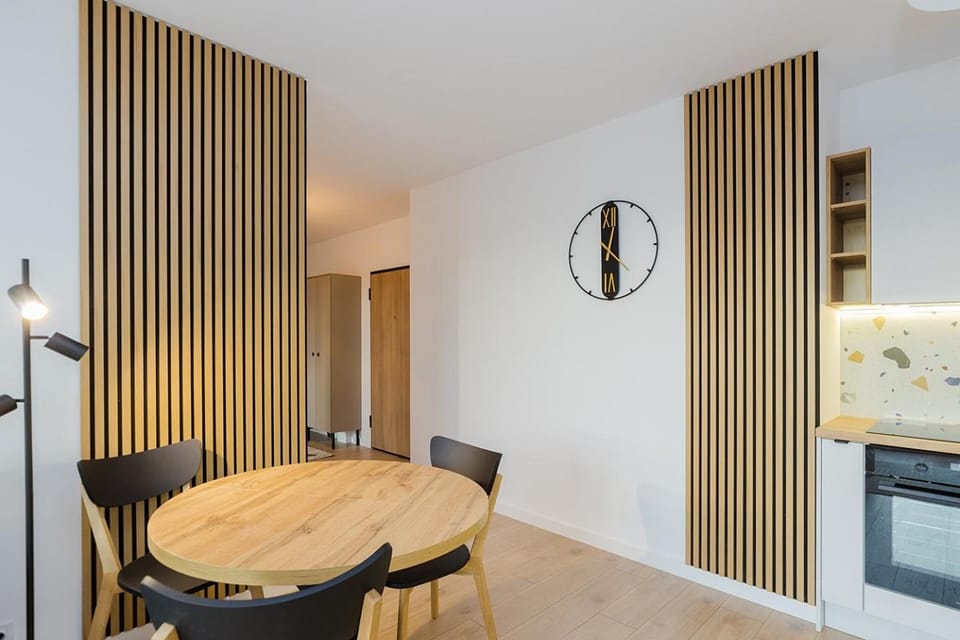 Kitchen or kitchenette, Living room, Seating area, Dining area, stove
