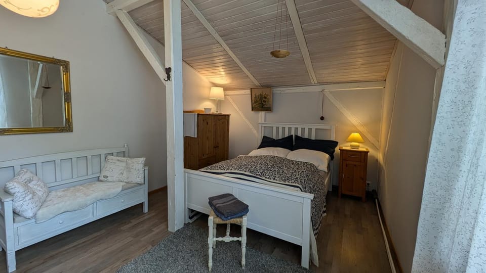 Property building, Living room, Bedroom