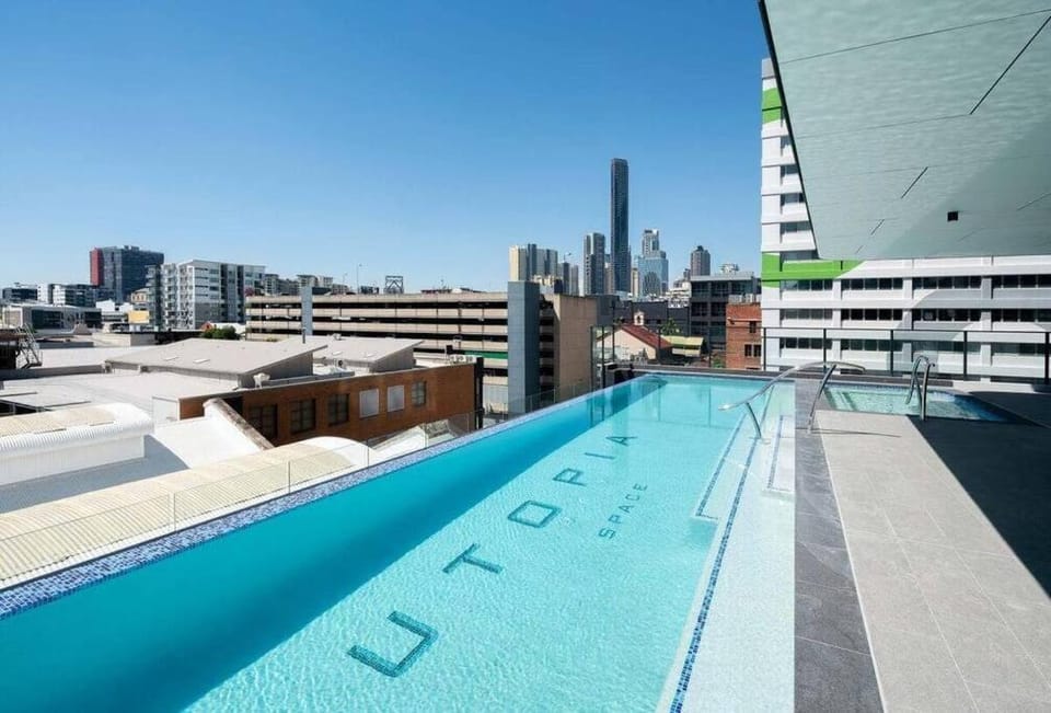 Utopia City Oasis Exquisite Urban Retreat Apartment in Brisbane