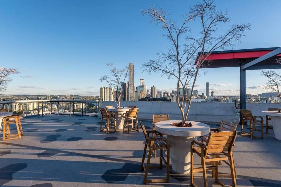 Utopia City Oasis Exquisite Urban Retreat Apartment in Brisbane