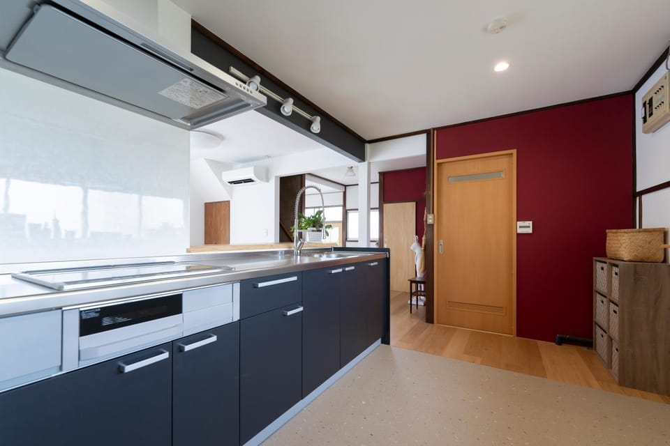 Kitchen or kitchenette, kitchen