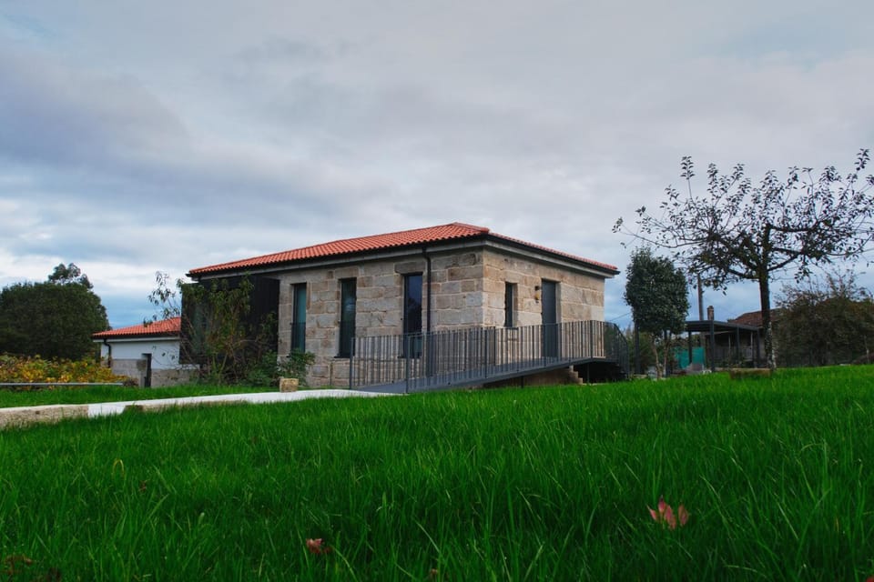 Property building, Day, Garden