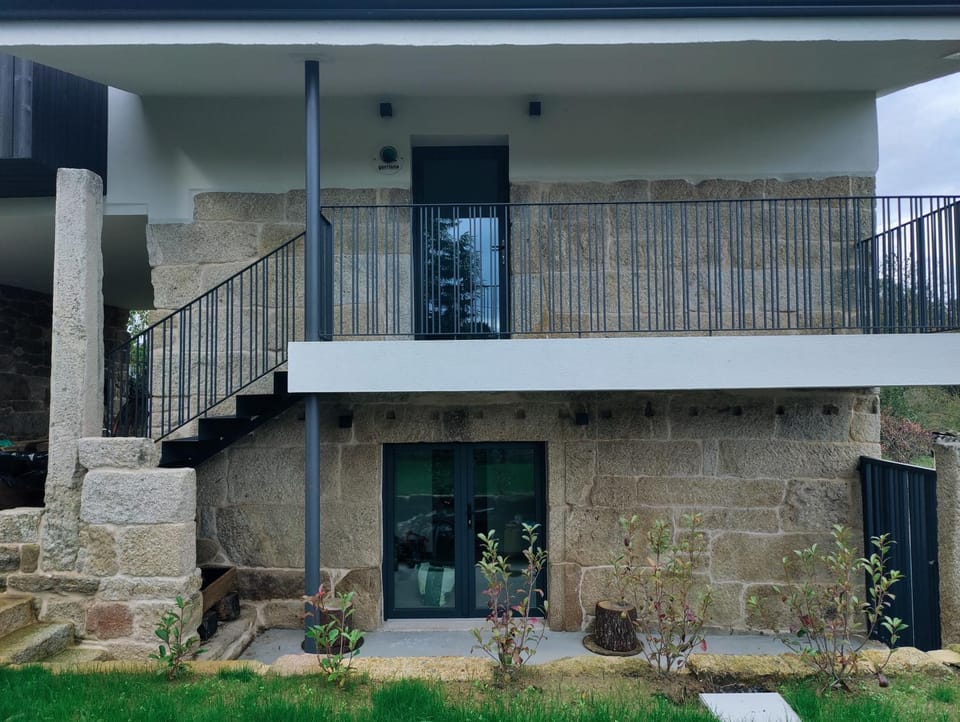 Property building, Balcony/Terrace