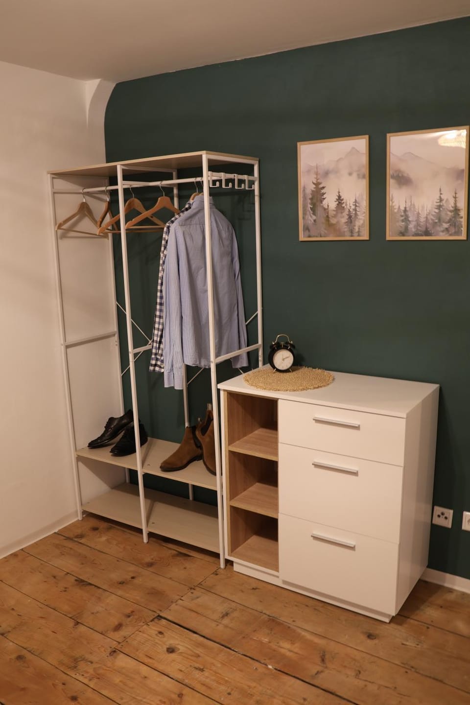 Bedroom, wardrobe