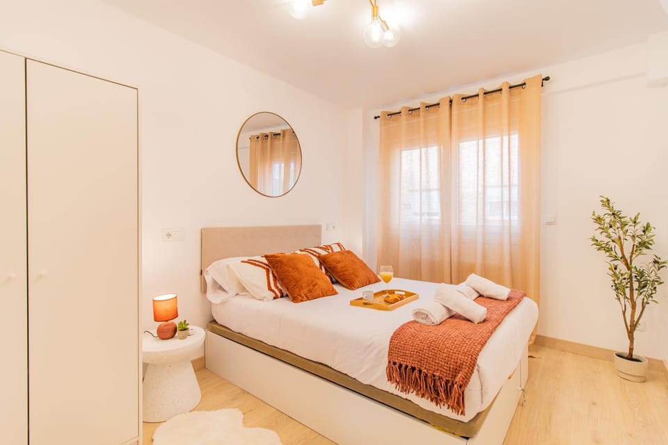 Bed, Photo of the whole room, Bedroom, wardrobe