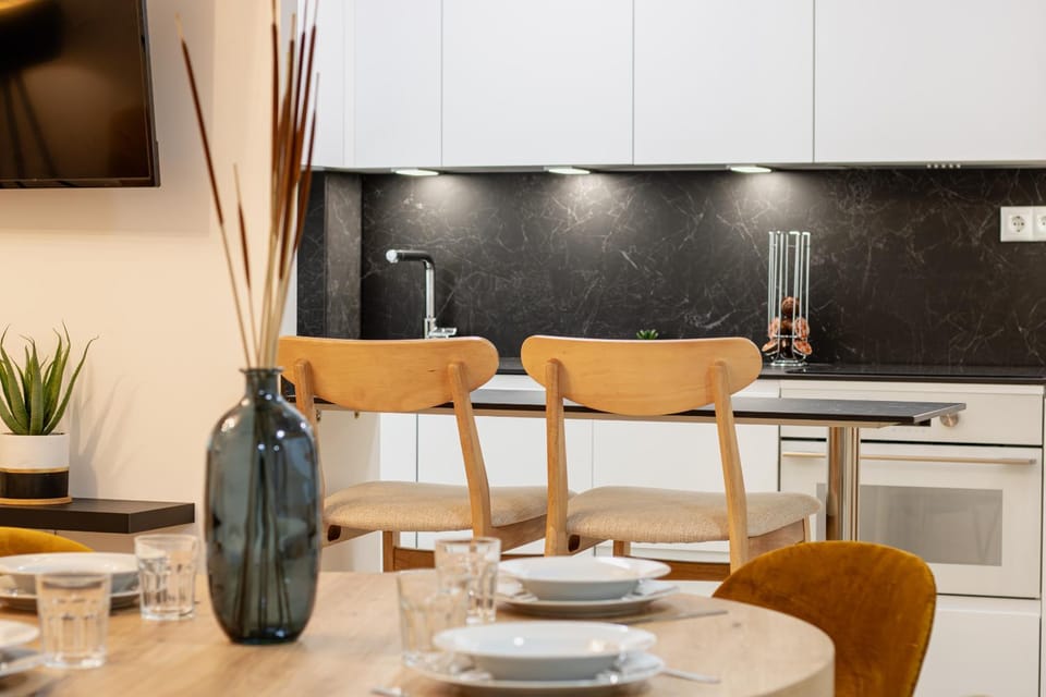 Kitchen or kitchenette, Living room, Dining area