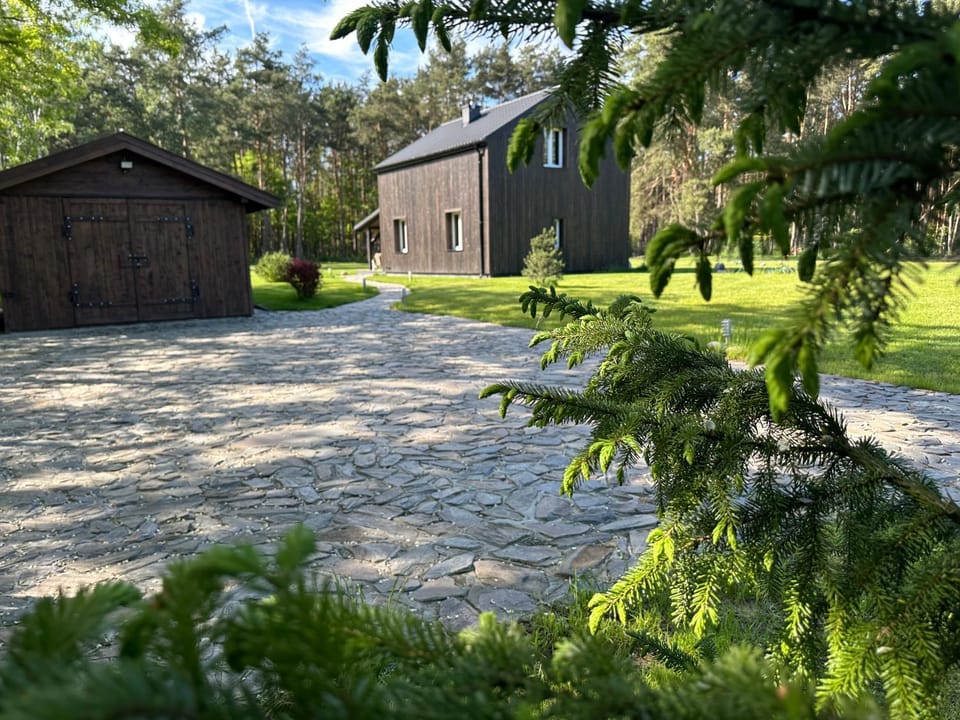 Property building, Natural landscape, Garden, Garden view