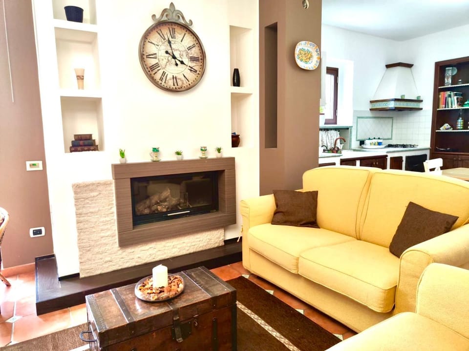 Living room, fireplace