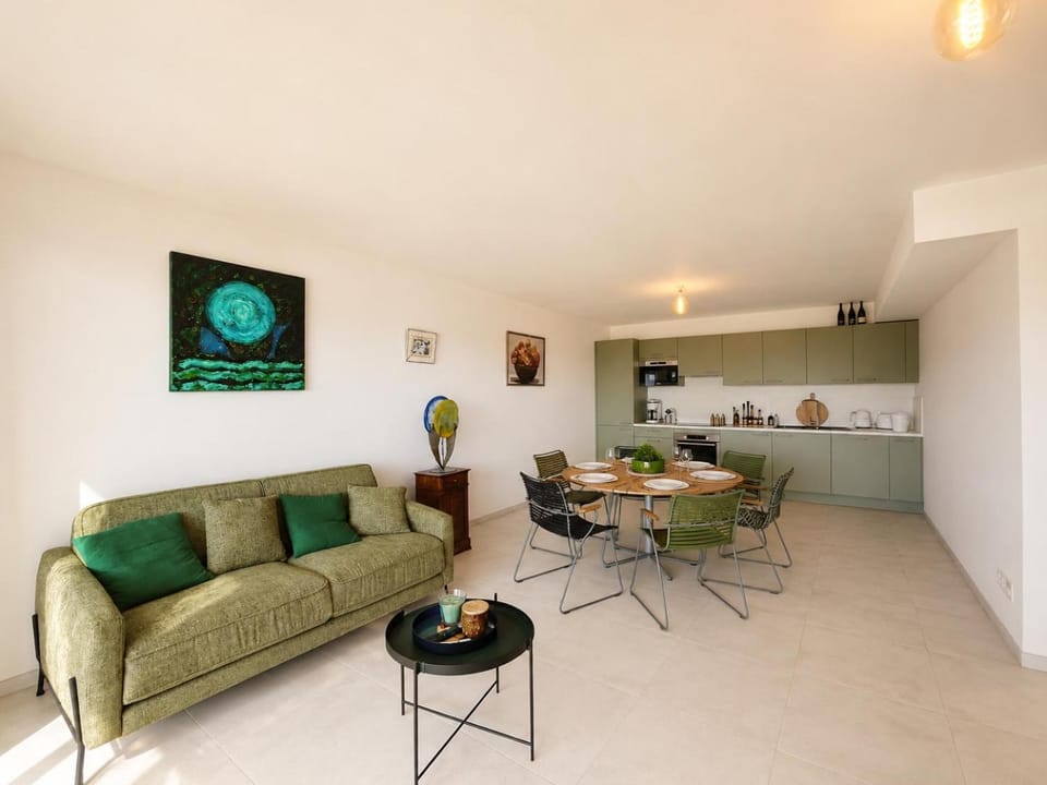 Grand appartement avec vue mer panoramique Apartment in Calvi