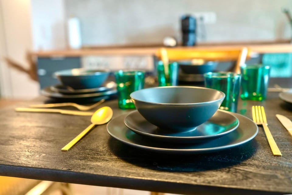 Dining area, Food