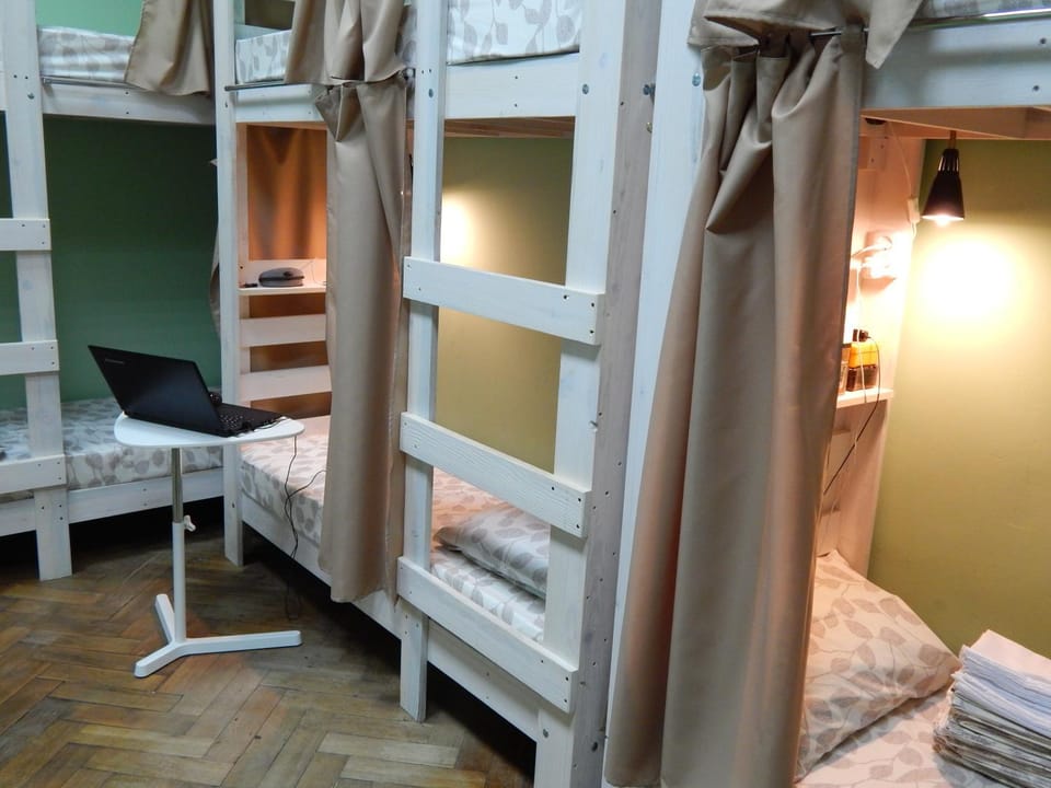 Photo of the whole room, bunk bed