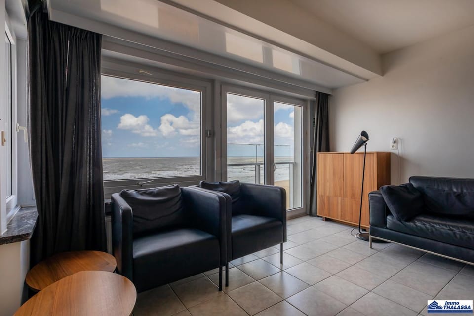 Cortina 0502 - family appartement 6p - sea view - centrally located Apartment in Koksijde