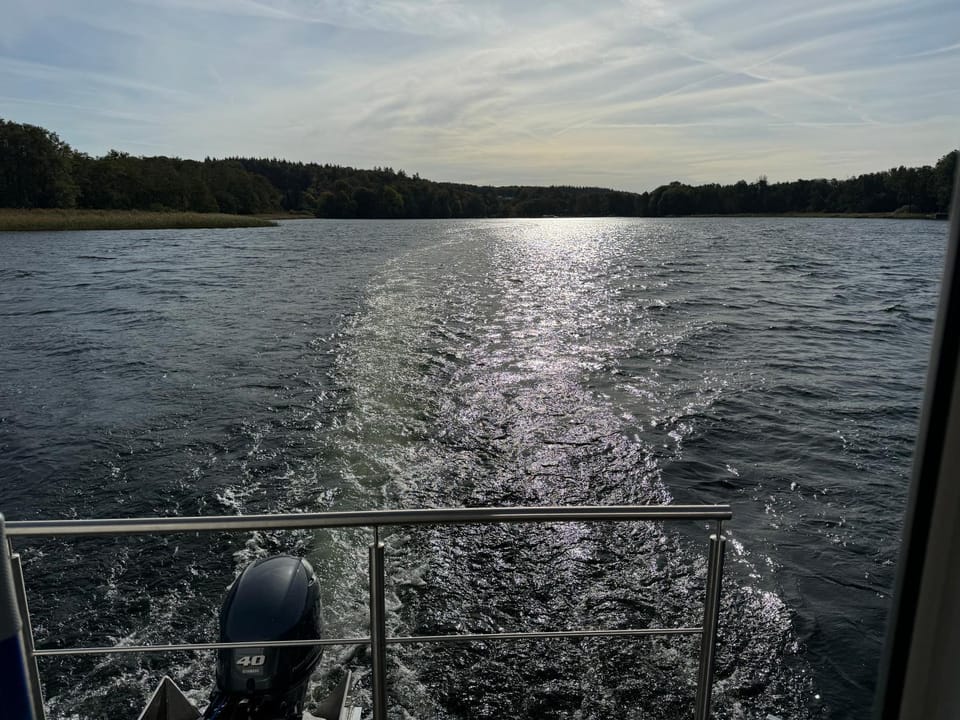 Vindua Pape - Festlieger Docked boat in Schwerin