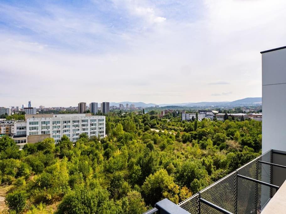 Balcony/Terrace, City view