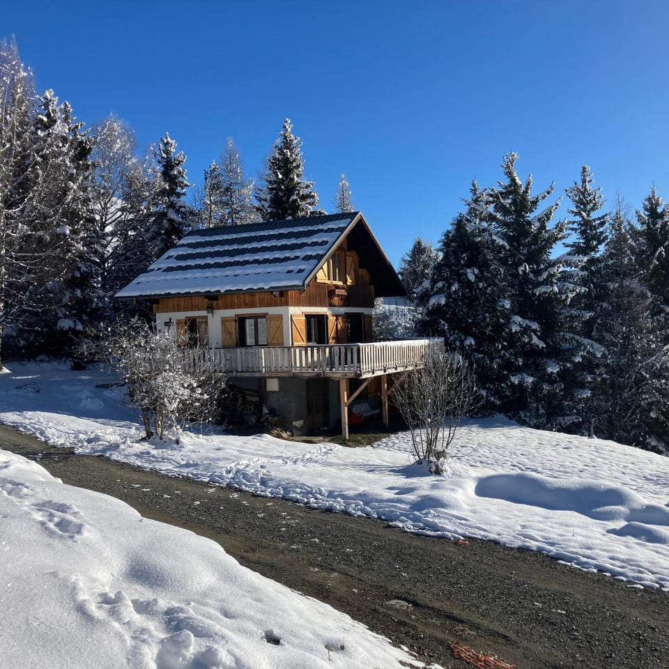Property building, Day, Natural landscape, Winter