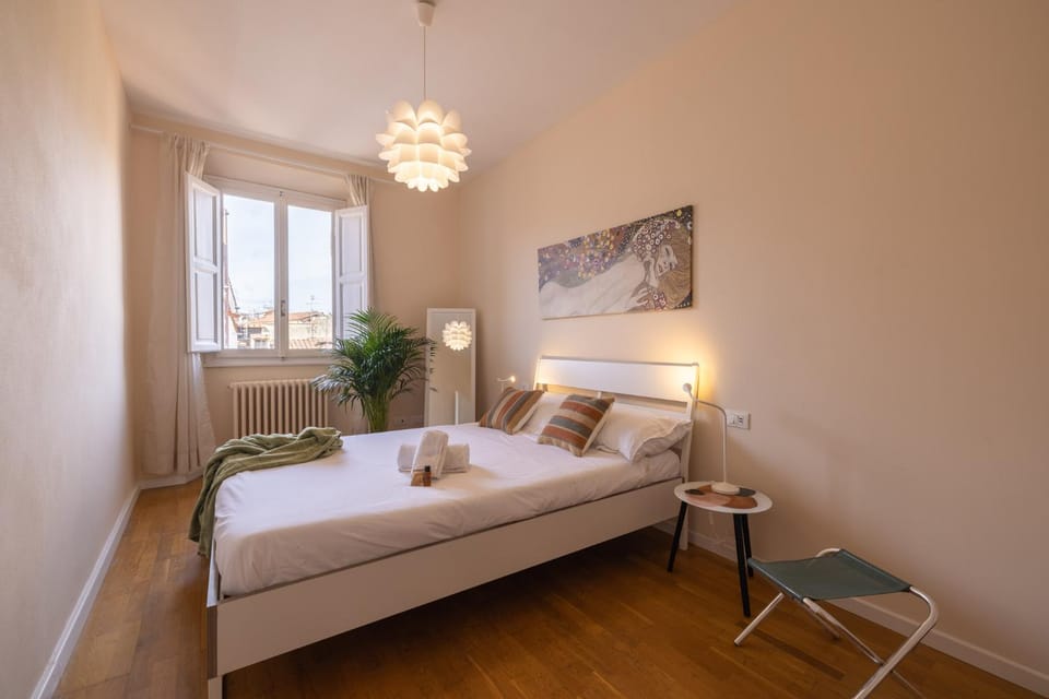 Bedroom, wardrobe, air conditioner