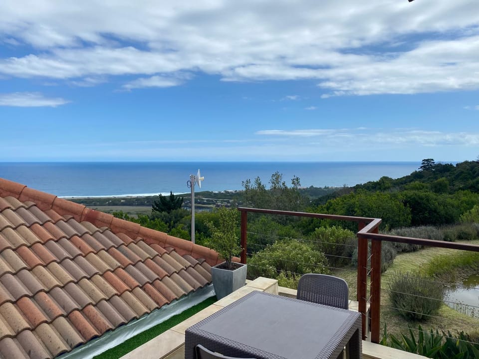 View (from property/room), Balcony/Terrace, Garden view, Sea view