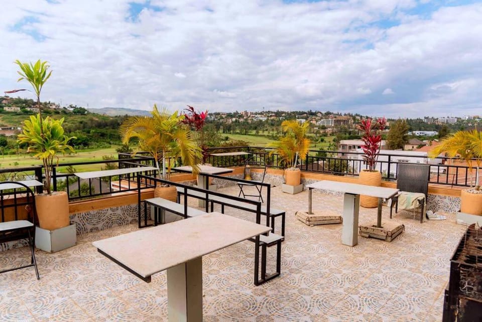 Golf view private studio by Vista Safaris Apartment in Africa