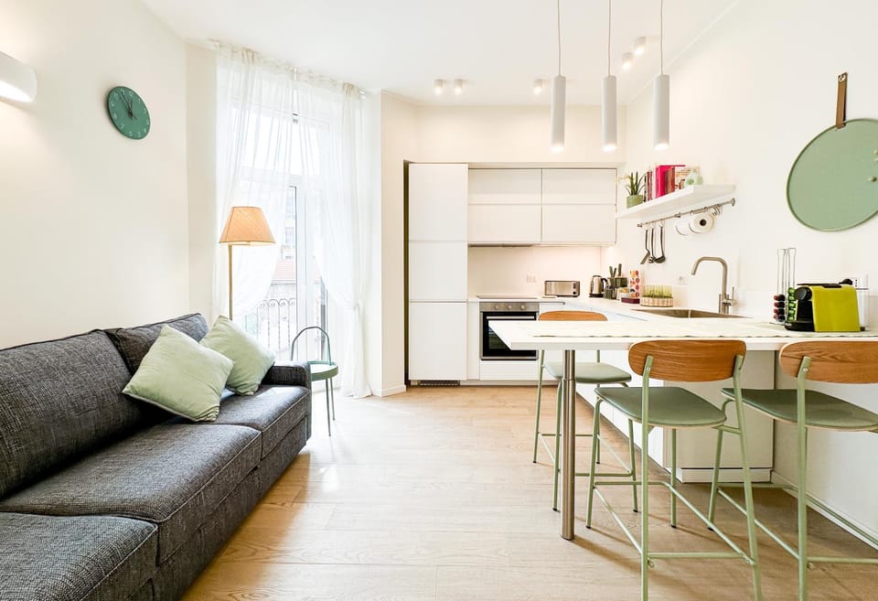 Kitchen or kitchenette, Living room