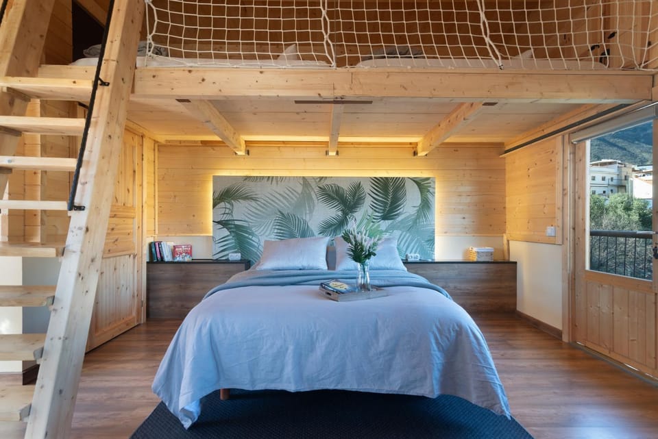 Property building, Living room, Bedroom