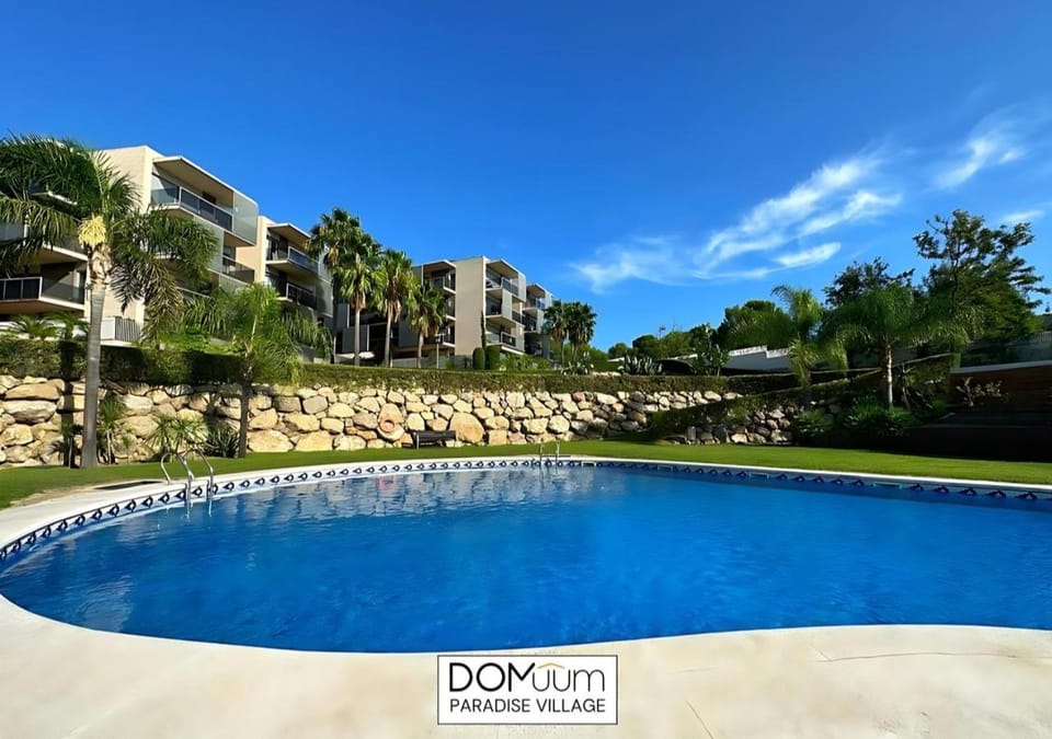 Garden, Pool view
