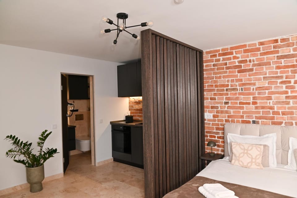 Bed, Kitchen or kitchenette, Photo of the whole room, Bedroom