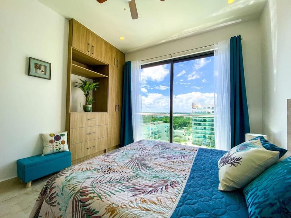 Bed, Photo of the whole room, Bedroom, Street view, wardrobe