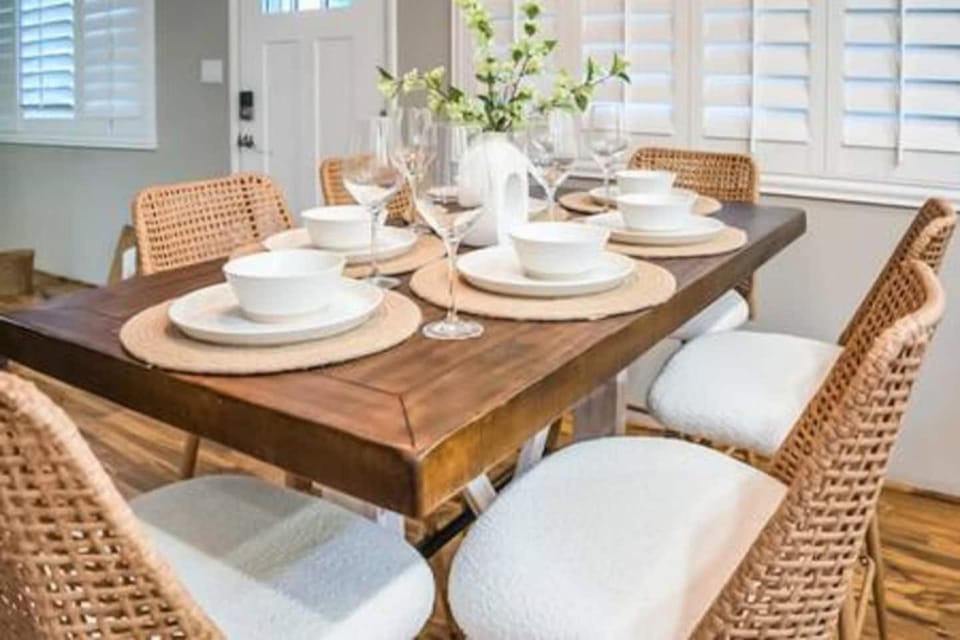 Downtown Zion Launchpad with Hot Tub & Golf House in St George
