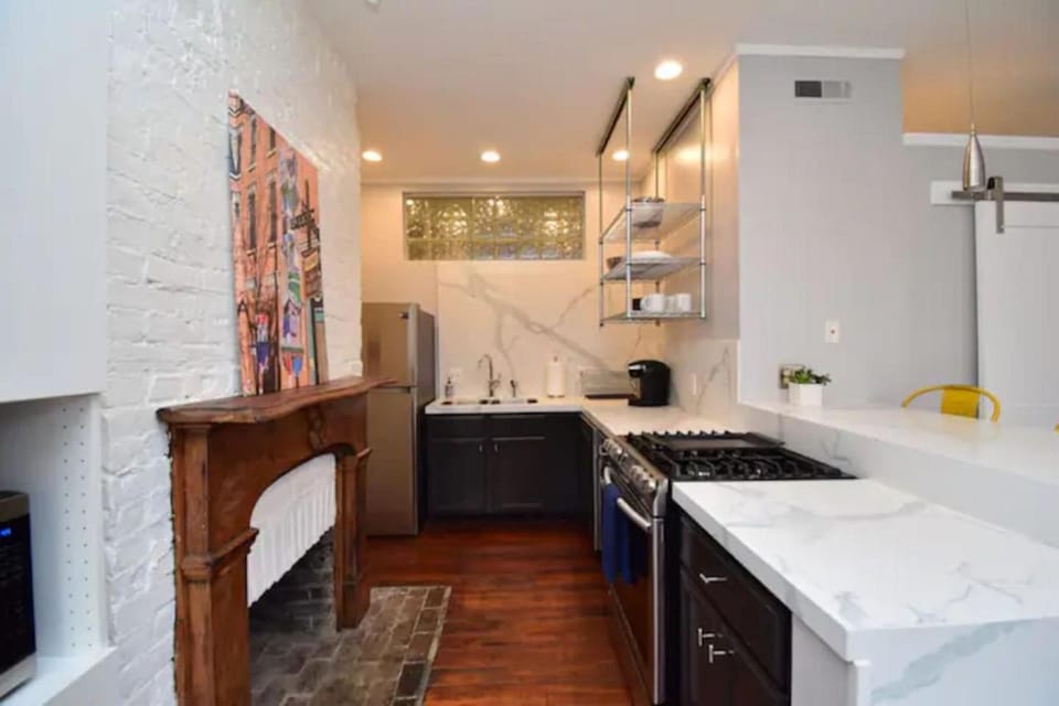 Walk to Everything - Sports, Food, Music, Downtown House in Over The Rhine