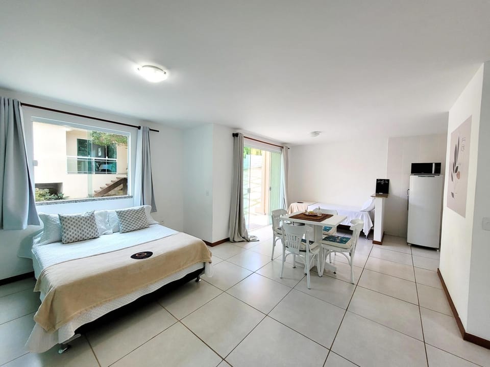 Bed, Living room