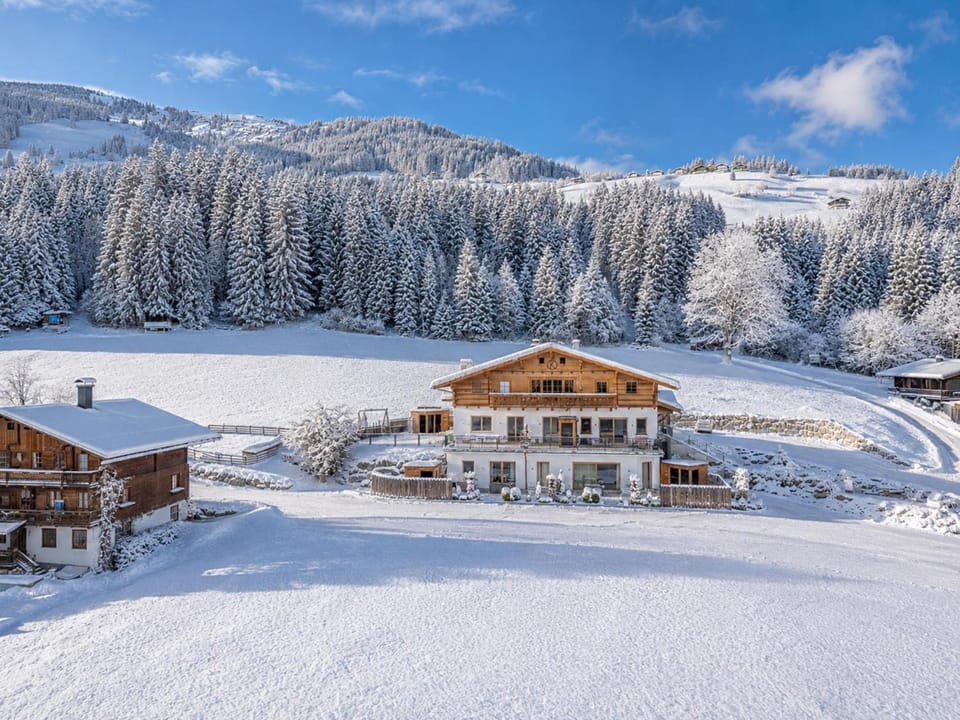 Property building, Winter
