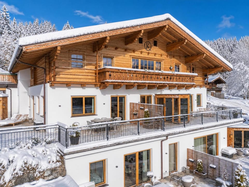 Property building, Winter