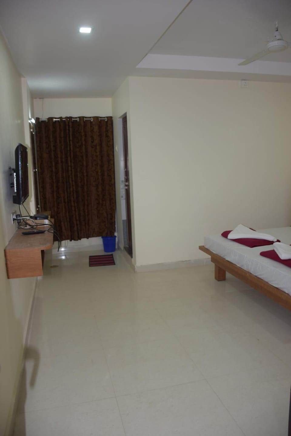 Shrinivas Lodge Hotel in Karnataka
