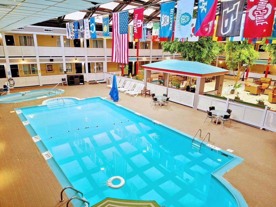 Swimming pool