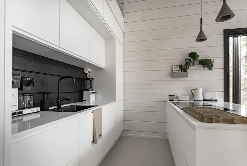 Kitchen or kitchenette, kitchen