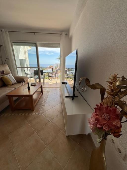 Calma y lujo con vistas al mar Apartment in Nerja