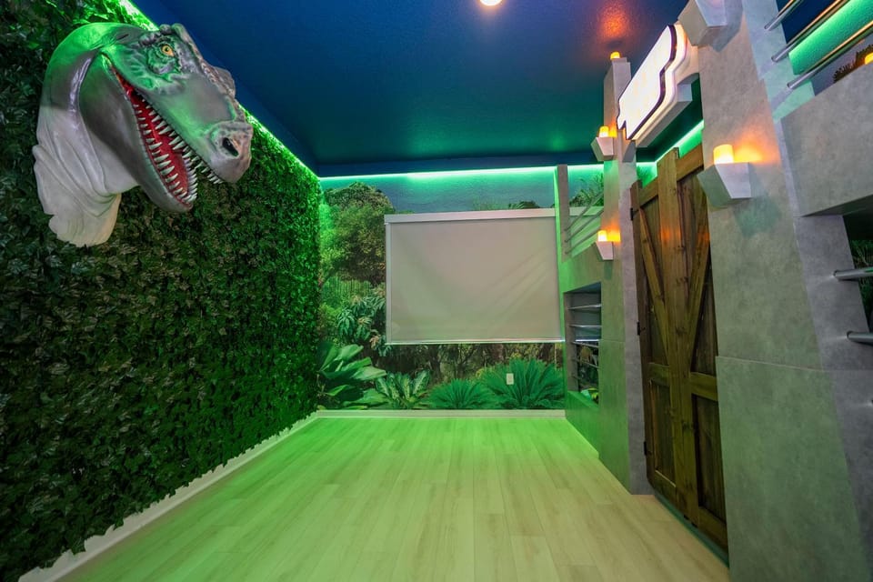 Grand 12BR Villa Game Room Movie Theater - 5869 House in Orlando