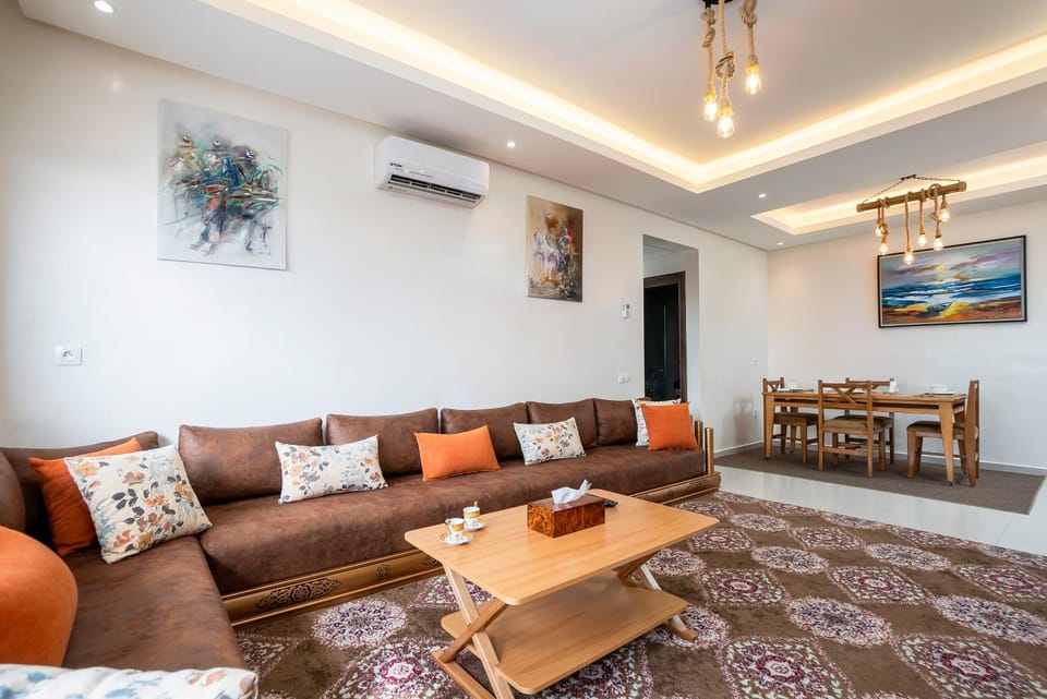 Living room, Seating area, Dining area, air conditioner