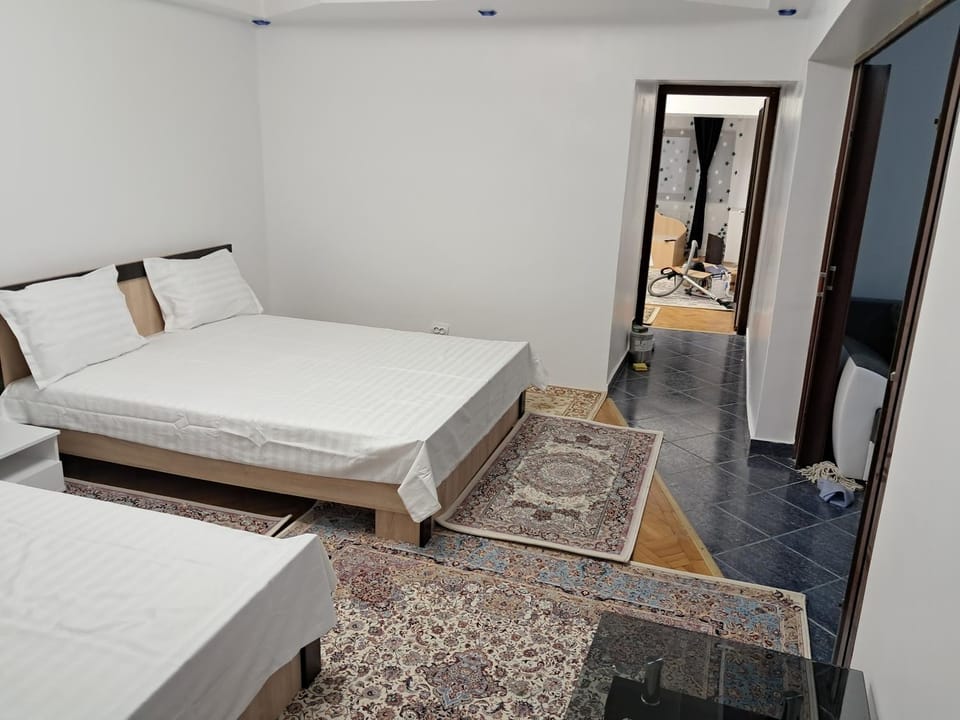 Popei Marinarul fara santieristi si petrecareti Apartment in Romania