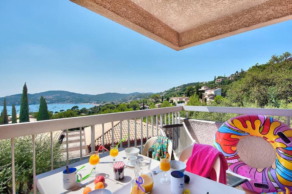 View (from property/room), Balcony/Terrace, Sea view