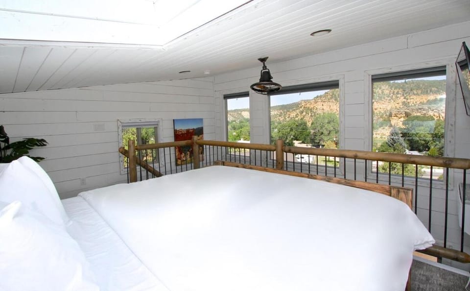 Treetop #5 at East Zion Resort House in Orderville