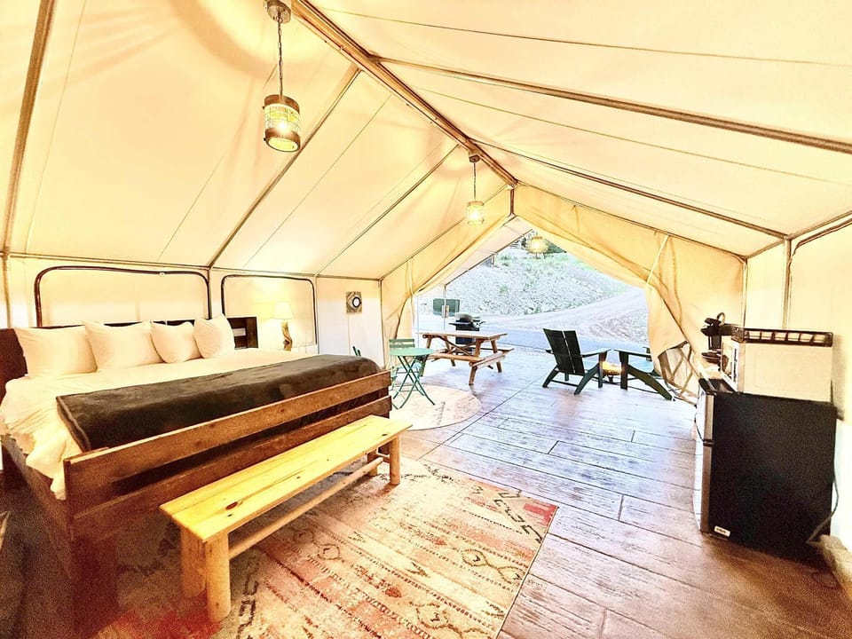 Glamping Tent #3 with Heat AC and Private Bath Luxury tent in Orderville