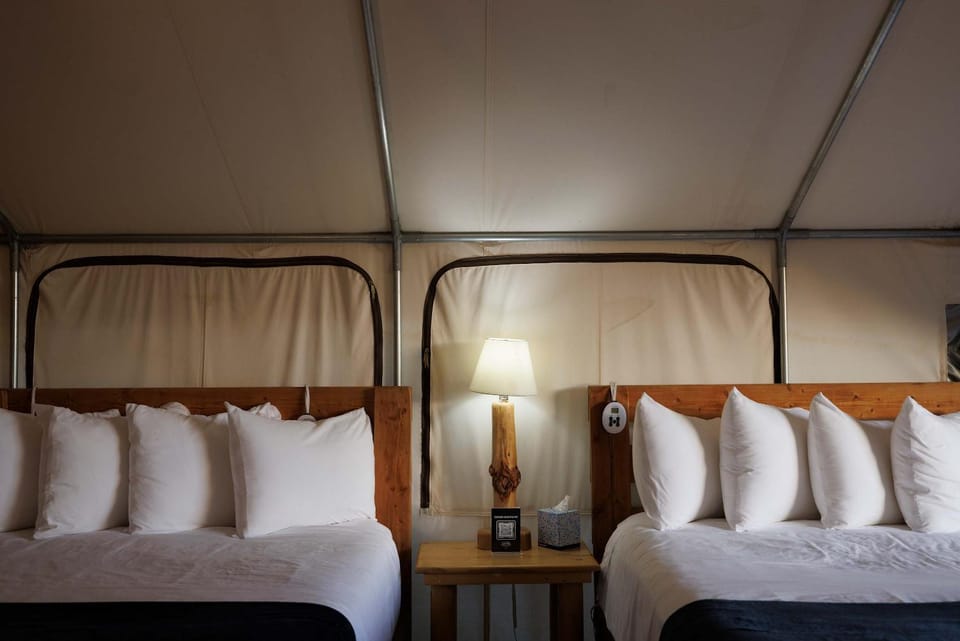 Glamping Tent #2 with Heat AC and Private Bath Luxury tent in Orderville