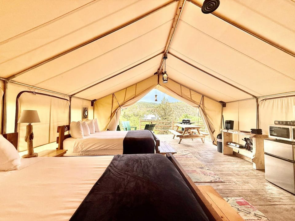 Glamping Tent #10 with Heat AC and Private Bath Luxury tent in Orderville