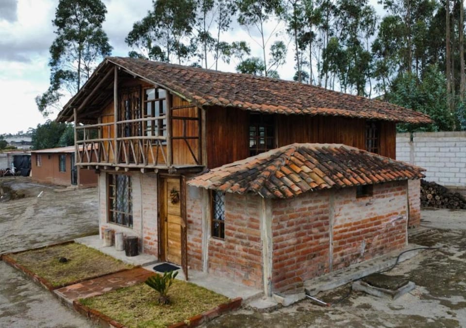 Property building, Day, Landmark view