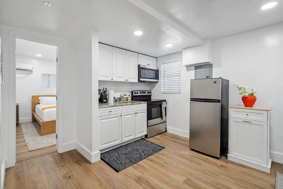 Casa Roselle # 3 Apartment in Hollywood Beach