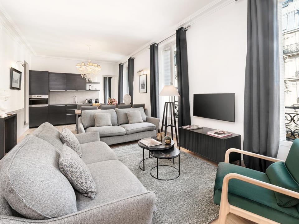 LivinParis - Luxury 3 Bedrooms Le Louvre I Apartment in Paris