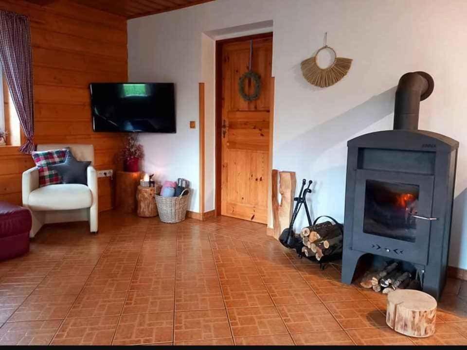 TV and multimedia, Living room, fireplace