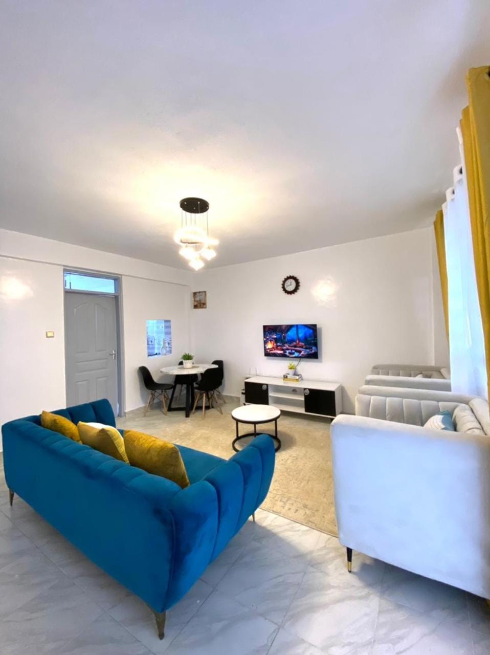 Photo of the whole room
