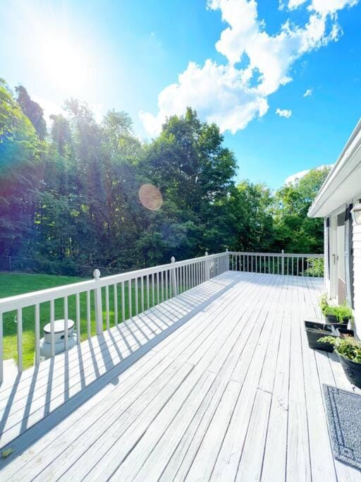 Luxe 10 guest Cottage Ski-Golf-Firepit-Lakes-Hike House in Vernon Township